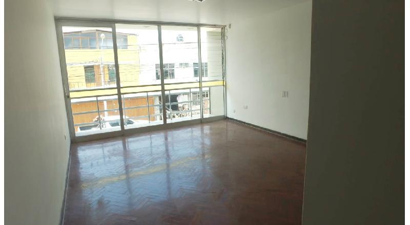 ALQUILER DE CASA DE 2 PISOS EN LOS SAUCES - SANTA VICTORIA